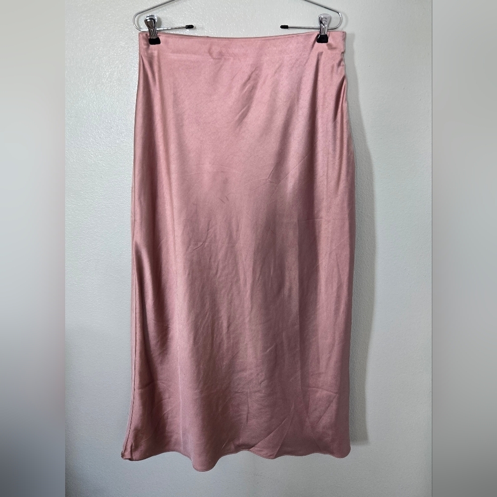 Baltic Born | NWOT Celeste Satin Midi Skirt In Blush Size XL - Picture 7 of 11